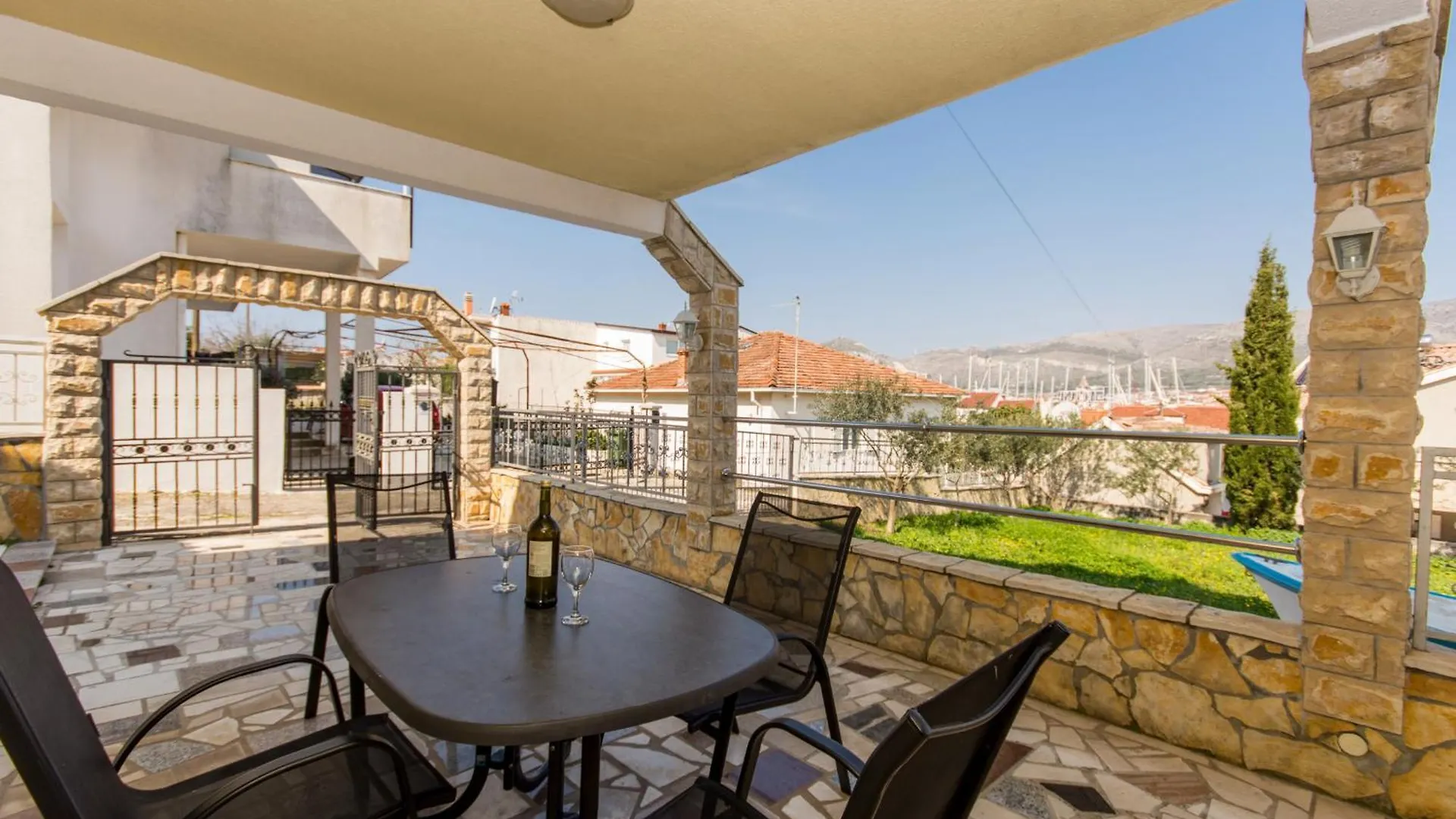 Villa Carera Trogir 0*,  Kroatien